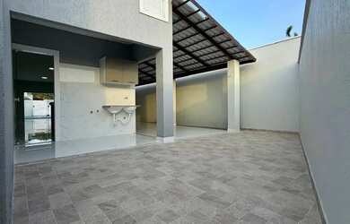 Imagem 1: LINDA CASA NO PORTO LAGOA