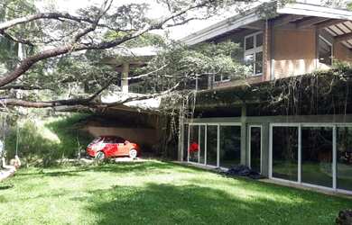 Imagem: A casa em condomínio possui 3 Dormitórios, 5 Banheiros, 4