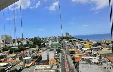 Imagem: O studio possui 2 Dormitórios, 2 Banheiros, 2 Vagas na garagem
