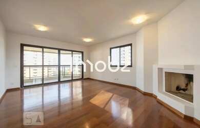 Imagem: O apartamento possui 4 Dormitórios, 5 Banheiros, 4 Vagas na