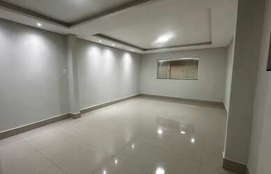 Imagem: A casa possui 3 Dormitórios, 3 Banheiros, 200m² de Área e