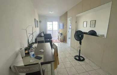 Imagem: O apartamento possui 1 Dormitório, 1 Banheiro, 1 Vaga na garagem