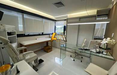 Imagem: O depósito possui 2 Vagas na garagem e 68m² de Área e está