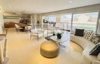 Imagem: O apartamento possui 4 Dormitórios, 5 Banheiros, 4 Vagas na