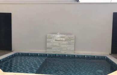 Imagem: A casa possui 3 Dormitórios, 4 Banheiros, 4 Vagas na garagem