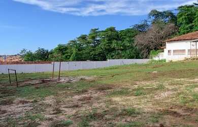 Imagem: O terreno possui 1.800m² de Área e está localizado em Filipinho