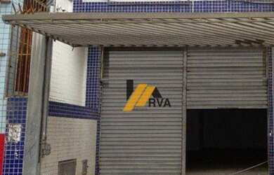 Imagem: O depósito possui 2 Vagas na garagem, 143m² de Área e está