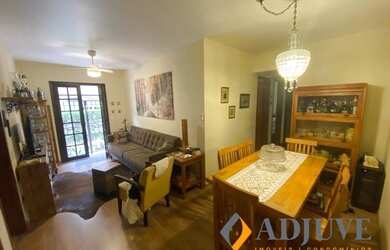 Imagem: O apartamento possui 4 Dormitórios, 1 Banheiro, 2 Vagas na