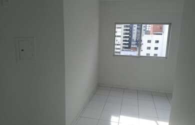 Imagem 4: Apartamento para venda tem 42 metros quadrados com 1 quarto em Centro - Curitiba - PR