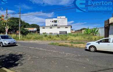 Imagem 2: Excelente terreno em ótima localização, com 590,58m² no Bairro Tubalina