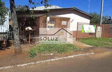 Imagem: A casa possui 3 Dormitórios, 2 Banheiros, 3 Vagas na garagem