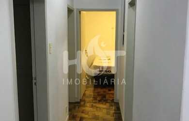 Imagem: O apartamento possui 3 Dormitórios, 1 Banheiro, 1 Vaga na garagem