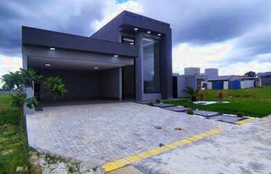 Imagem: A casa em condomínio possui 3 Dormitórios, 4 Banheiros, 4