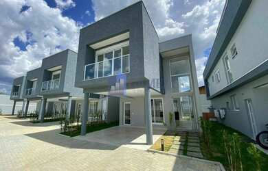 Imagem 2: Casa Padrão. 261m² de Área, 2 Vagas na garageme3 Dormitórios