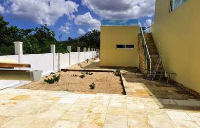 Imagem 2: Casa Portuguesa próx. ao The Alchmyst Club e NOVO Hard Rock Café