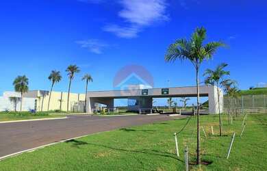 Imagem: O terreno possui 455m² de Área e está localizado em Cuiabá