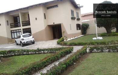 Imagem: A casa em condomínio possui 3 Dormitórios, 3 Banheiros, 2