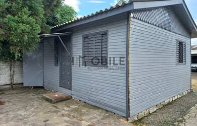 Imagem: A casa possui 2 Dormitórios, 1 Banheiro, 1 Vaga na garagem