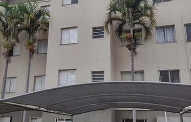 Imagem: O apartamento possui 1 Dormitório, 1 Banheiro, 1 Vaga na garagem