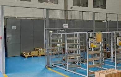 Imagem: O depósito possui 5 Vagas na garagem, 2.646m² de Área e