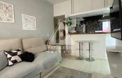 Imagem: O apartamento possui 2 Dormitórios, 2 Banheiros, 2 Vagas na