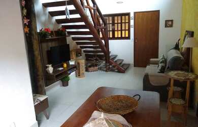 Imagem: A casa possui 2 Dormitórios, 2 Banheiros, 1 Vaga na garagem