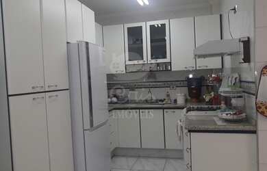 Imagem: O apartamento possui 2 Dormitórios, 1 Banheiro, 2 Vagas na