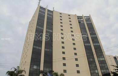 Imagem: O depósito possui 5 Vagas na garagem, 384m² de Área e está