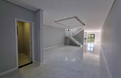 Imagem: Casa para venda Lindíssimo Sobrado Localizado na Rua das Alpinias