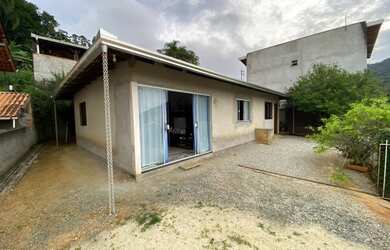 Imagem 1: Casa no Bairro Rio pequeno