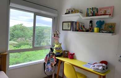 Imagem: O apartamento e possui 3 Dormitórios, Suítes, 2 Banheiros