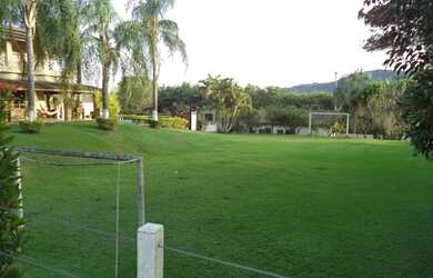 Imagem 7: Casa a venda em Atibaia, portaria e rondas. 5 suites, 2.000m² de terreno