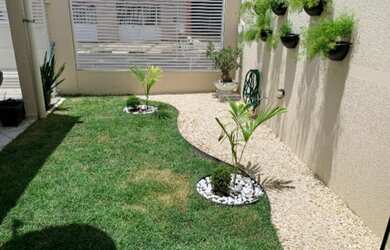 Imagem: A casa possui 2 Dormitórios, 2 Banheiros, 1 Vaga na garagem