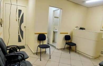 Imagem: O depósito possui 1 Vaga na garagem, 30m² de Área e está