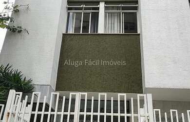 Imagem: O apartamento possui 3 Dormitórios, 1 Banheiro, 1 Vaga na garagem