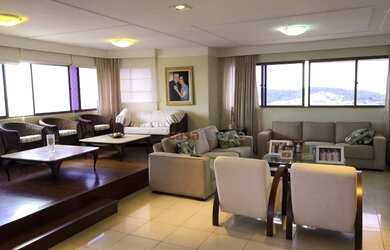 Imagem: O apartamento possui 4 Dormitórios, 5 Banheiros, 4 Vagas na