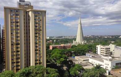 Imagem: O apartamento possui 3 Dormitórios, 1 Banheiro, 1 Vaga na garagem
