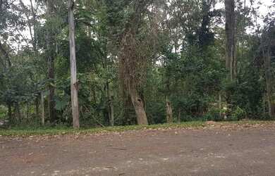 Imagem: O terreno possui 1420m² de Área e está localizado em Serra