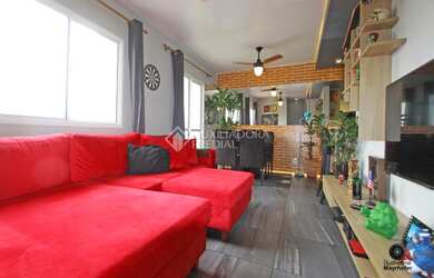 Imagem: O apartamento possui 2 Dormitórios, 1 Banheiro, 1 Vaga na garagem