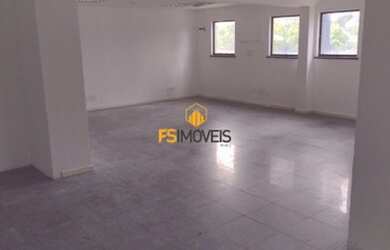 Imagem: O depósito possui 100m² de Área e está localizado em Brotas