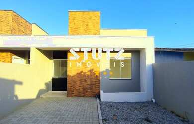 Imagem: A casa possui 2 Dormitórios, 1 Banheiro, 1 Vaga na garagem