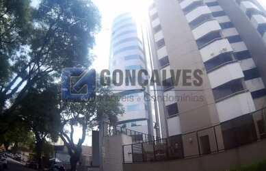 Imagem: O depósito possui 2 Vagas na garagem, 76m² de Área e está