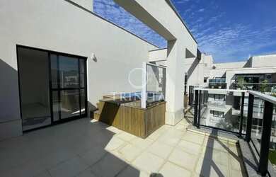 Imagem: O apartamento na cobertura possui 4 Dormitórios, 5 Banheiros