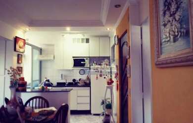 Imagem: O apartamento possui 2 Dormitórios, 1 Banheiro, 1 Vaga na garagem