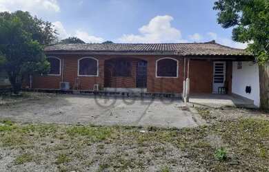 Imagem: A casa possui 2 Dormitórios, 2 Banheiros, 1 Vaga na garagem