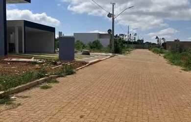 Imagem: O terreno possui 400m² de Área e está localizado em Setor