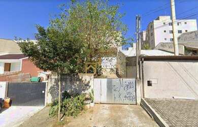 Imagem: O terreno possui 130m² de Área e está localizado em Campo