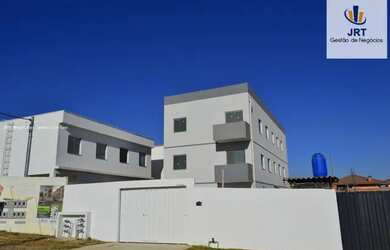 Imagem: O apartamento possui 3 Dormitórios, 1 Banheiro, 1 Vaga na garagem