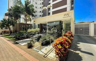 Imagem: O apartamento possui 3 Dormitórios, 3 Banheiros, 2 Vagas na