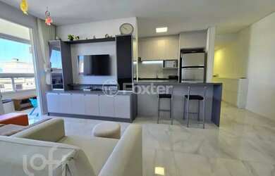 Imagem: O apartamento possui 2 Dormitórios, 2 Banheiros, 2 Vagas na